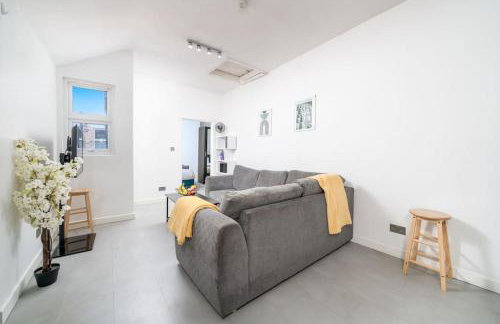 New 3BED Stylish Apartment with Amazing Transport - Foto 15