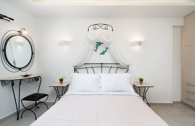 Pithos Apartments - Photo 8