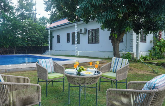 Alaya Stays 5 BHK Pet friendly with pvt pool - Ashirwad Farms - Foto 49