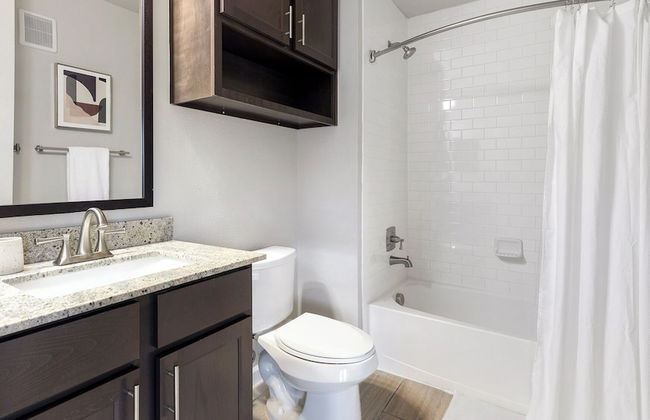 Westpointe Drive Apartments by Landing - Photo 28