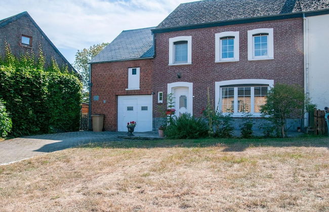 Charming Holiday Home in Houyet Near Forest - Foto 33