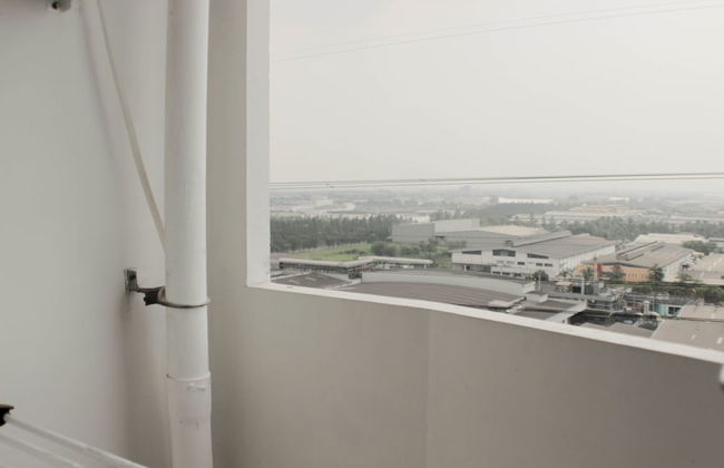 Comfy And Tidy Studio At Riverview Jababeka Apartment - Foto 14