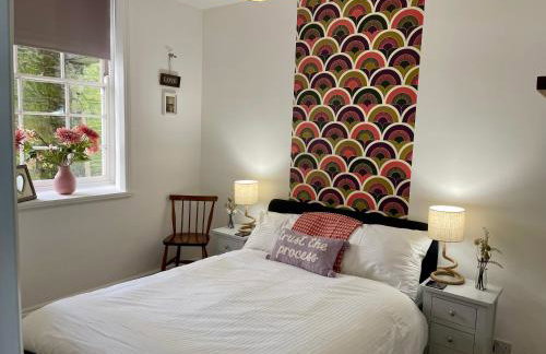 NEW, STYLISH & SPACIOUS GROUND FLOOR Mews - Foto 8