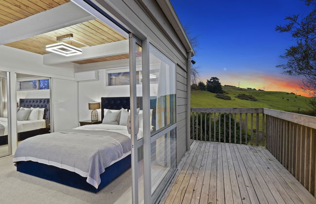 Hilltop Country Retreat with Seaviews - Foto 22