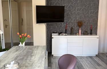 Elegant Apartment Terrace Port of Nice - Photo 8