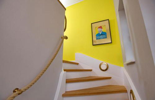 Yellow Upmarine - Foto 13