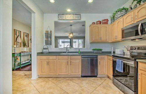 Pool Access! Snowbird Retreat in North Phoenix - Foto 8