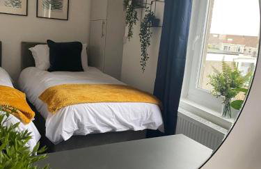 The Retreats 1 Kenfig Hill Pet Friendly 2 Bedroom Flat with King Size bed twin beds and sofa bed sleeps up to 5 people - Foto 18