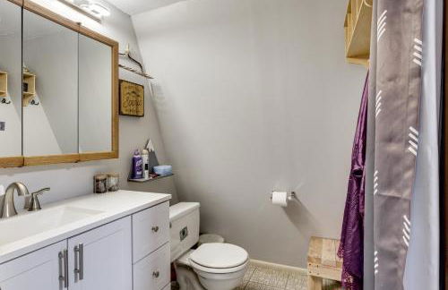 Hike, Fish and Ski! Waterfront Tygh Valley Cabin - Foto 16