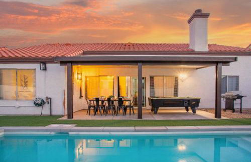 Spacious 5 Bedroom House with Heated Pool and Jacuzzi - Foto 8