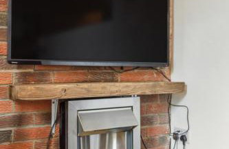 Contractors & Pets Welcome - Sleeps 1-4, less than 1 mile from M606, Ideal for Longer Stays - Foto 46