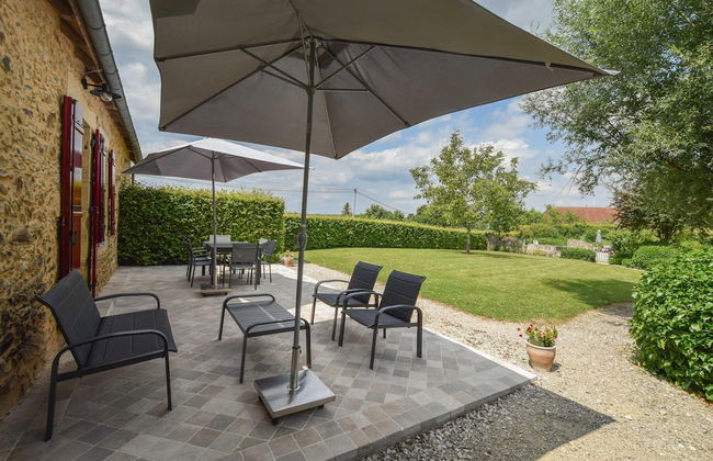 Cultural Treasure in Dordogne With Furries - Foto 17