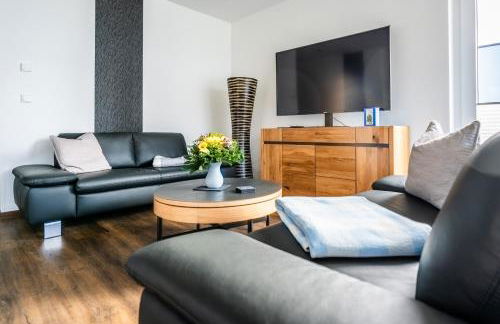 Hangar 19 Superior Apartment mit Terrasse und Garten H1W2 - Foto 5