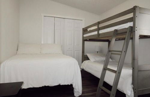 Sunland Estates Cabin near the Gorge Amphitheater! - Foto 13