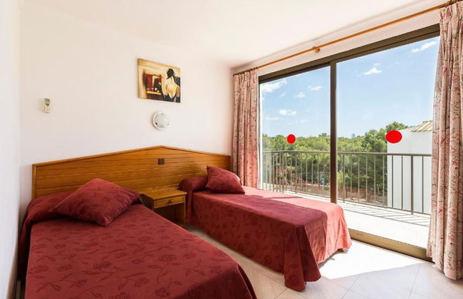 Bella Maria Apartments & Pool Club - Photo 3