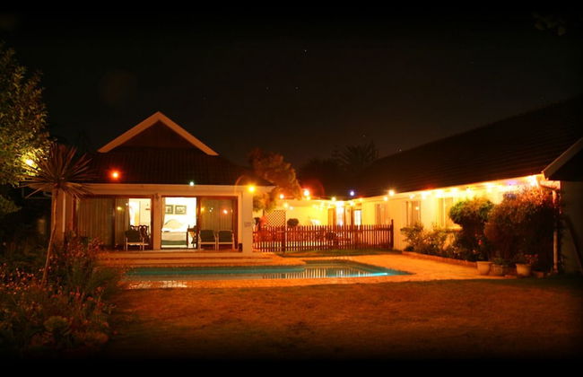 Wilmot Cottages - Photo 13