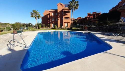Apartamento espacioso muy tranquilo con piscinas y jardines cercano a la playa - Photo 3