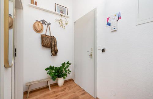 Ruhig - Privatparkplatz - barrierearm Quiet - private car park - low barrier - Photo 21