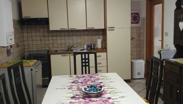 Grazioso Appartamento, Aria Condizionata "ALLE MURA DEL CASTELLO 1 Stefano e Paola Marchesini" - Foto 4