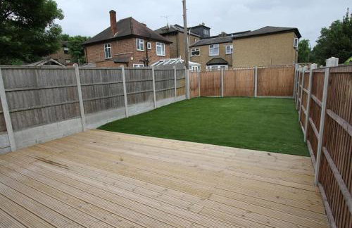 Lovely One Bed Apartment-Near All Transport-Village-FreeParking - Foto 5