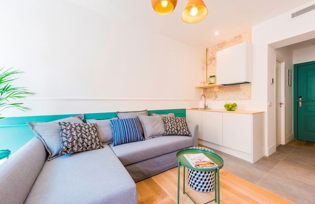 Be Mate Gran Vía Suites - Photo 52