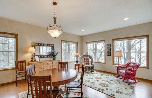 Pelican Rapids Lake House with Water Views and Dock! - Foto 7