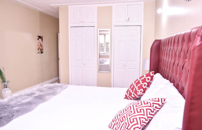 Executive Arcadia Luxury Guest Apartment - Photo 36