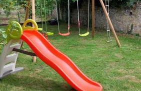 Le So Art, grande maison 4 chambres, terrain de pétanque, grand jardin clos, flipper, babyfoot, jeux Arcade, ping pong,1 km mer, proche golf, Port en Bessin, Bayeux et plages du débarquement, adaptée enfants - Foto 8