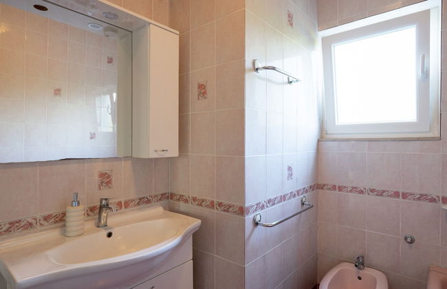 House Rose With Garden and Pool - Foto 18