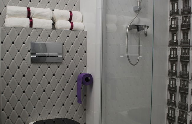 Vola Residence - Photo 3