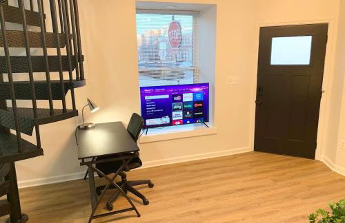 Budget Friendly 2BD-2BA apt in Federal Hill - Photo 31