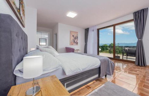 Beautiful Home In Musaluk - Photo 29