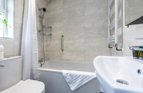 3 Bedroom Terraced House in Beeston Ideal for Corporate Stays - Foto 5