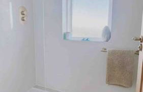 Family Home with Sauna & Garden - Foto 29