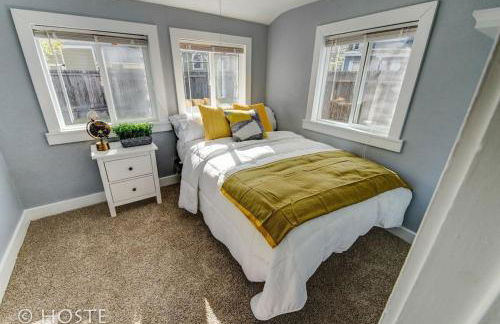 *H* NEW! Downtown Cottage Newly Renovated! * - Foto 12