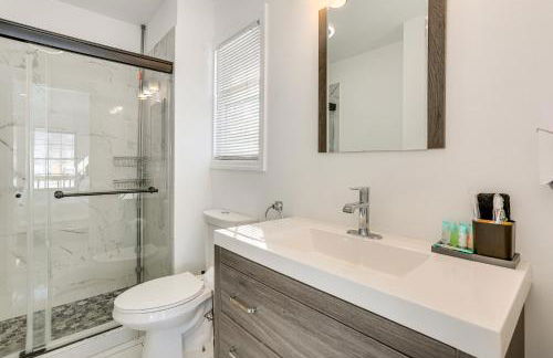 Game Room and Hot Tub Family Gem on Lake Hopatcong - Foto 21