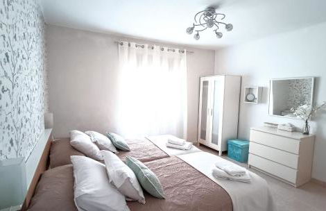 CENTER Santa Cruz, Alojamiento céntrico con gran terraza, cocina , salón y baños, todo privado - Foto 15