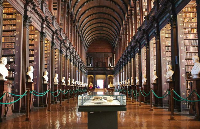 Trinity College Library, Book of Kells & Dublin Castle Tour - Photo 7