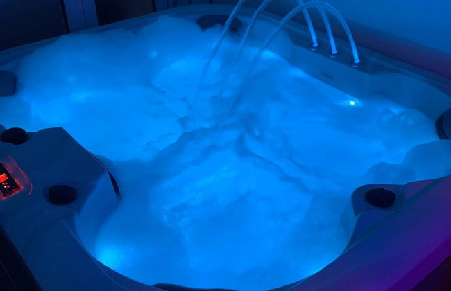 Get Away Home With Hot Tub Sleeps 7 - Foto 23