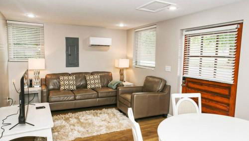 Newly Renovated Small Town Retreat - Foto 5