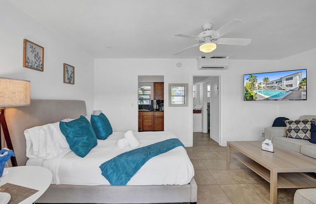 WAVES ON DESOTO - Photo 40