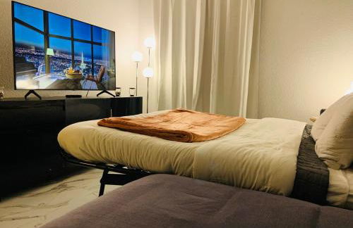 Family Modern Comfy Home in DFW - Foto 9