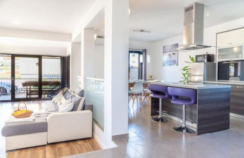 Villa Maslina with private pool on quiet location - by TA Leut Agency - Foto 23