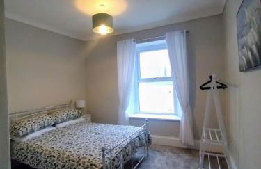 large 4 bedroom - Foto 24