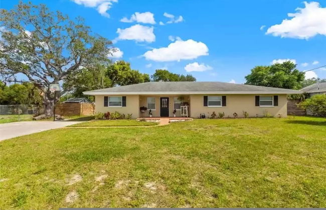 Quiet Spacious Home Close to Clearwater Beaches - Photo 5