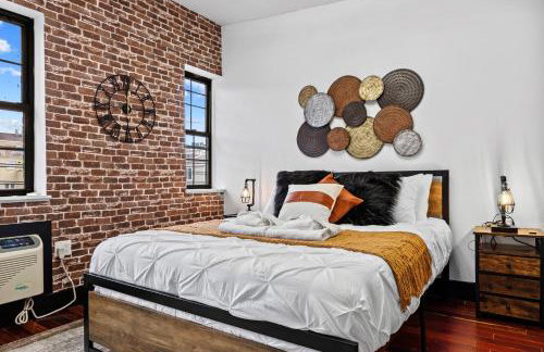 Rustic Chic 4BR for Groups - Bushwick's Finest Stay - Foto 24
