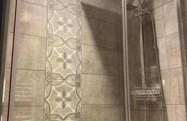 Central Sheffield 3BED 3BATH IV Pent-Apartment - Photo 44