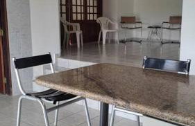 Casa Agradável, Arejada, Espaçosa, Perto de Tudo - Foto 24