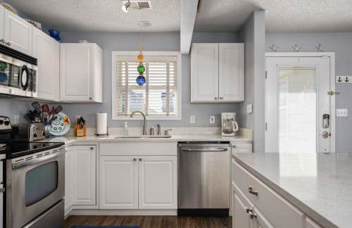 OBX 4BR Oceanfront Cottage - Foto 19