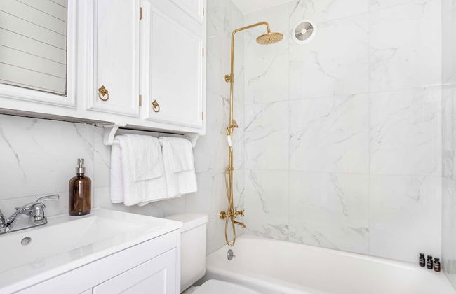 Cast Away by Avantstay Stunning Modern Home Near Beach w/ Two Kitchens - Foto 28